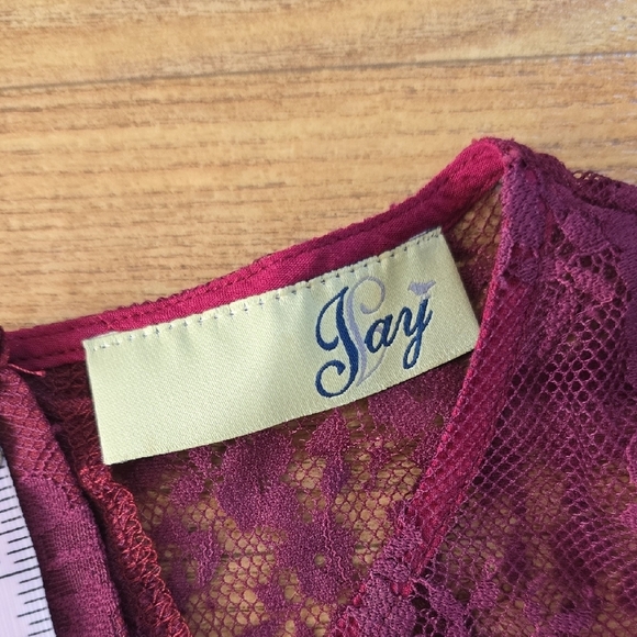 Lizard Thicket Burgundy Lace Crop Top - Picture 4 of 6